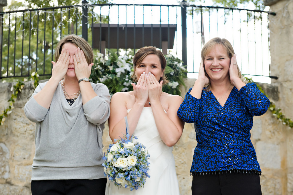 San Antonio Riverwalk Wedding Photographers