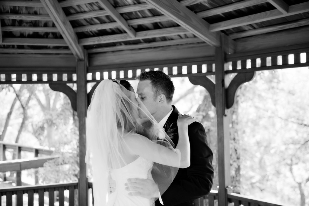 best wedding photographers Creekside Austin